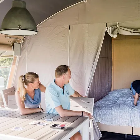 Domaine Des Messires-lodge De Luxe Hébergement de vacances